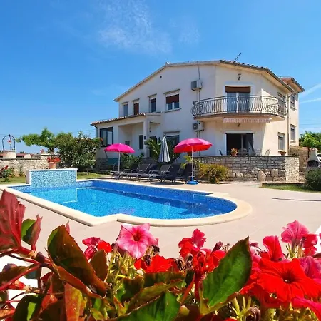 Apartment Fuer 8 Personen Ca 120 Qm In Galizana, Istrien Istrische Riviera *