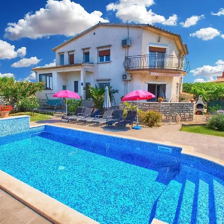 Fuer 8 Personen Ca 120 Qm In Galizana, Istrien Istrische Riviera