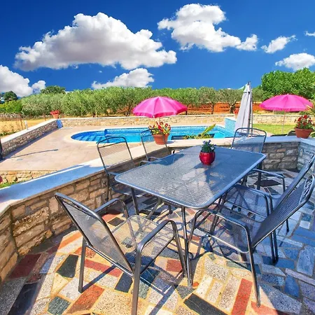 Fuer 8 Personen Ca 120 Qm In Galizana, Istrien Istrische Riviera Apartment Galizana